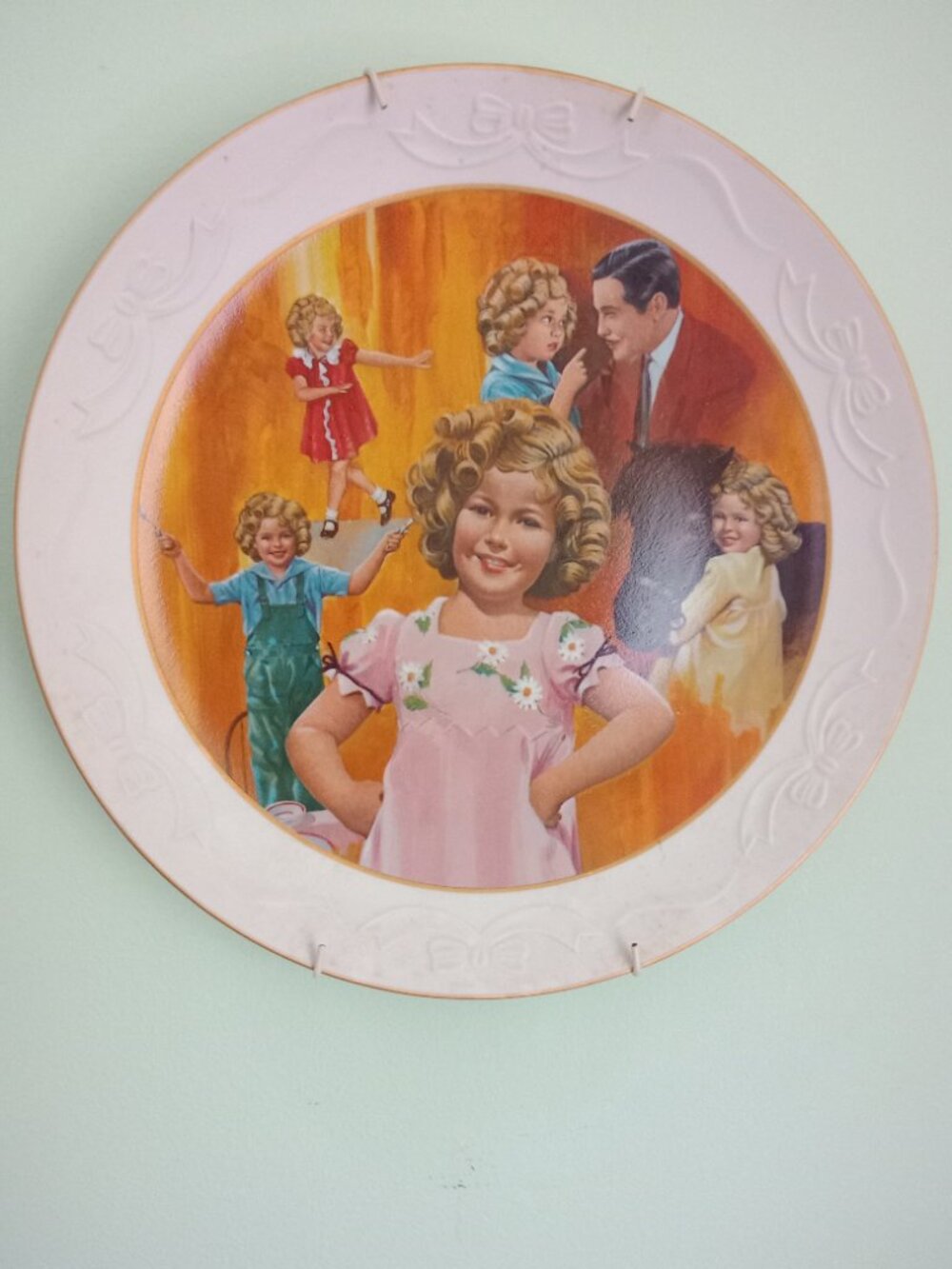 "Curly Top" Plate - Picture 2 of 6